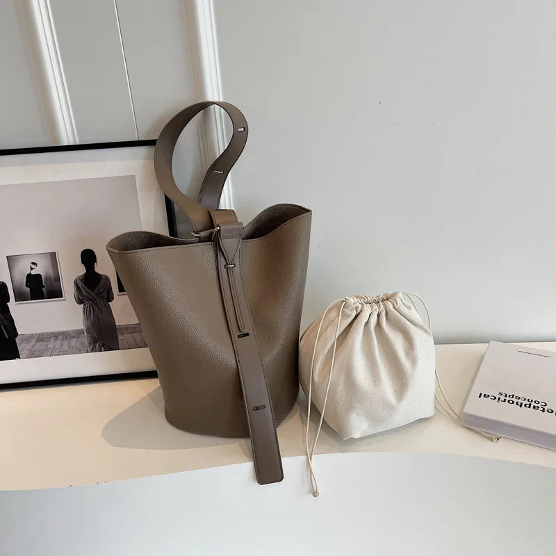 Anna | Minimalistisk Bucket