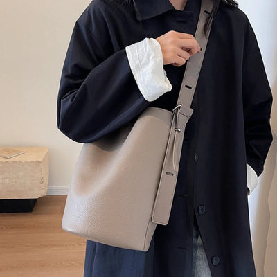 Anna | Minimalistisk Bucket